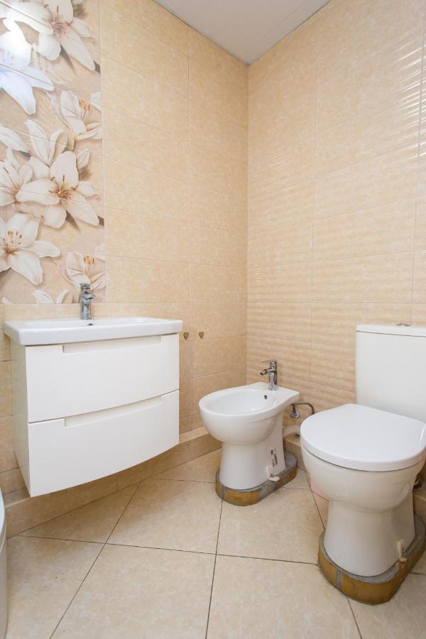 центр. хмельницького. 2 спальні Apartment Ternopil
